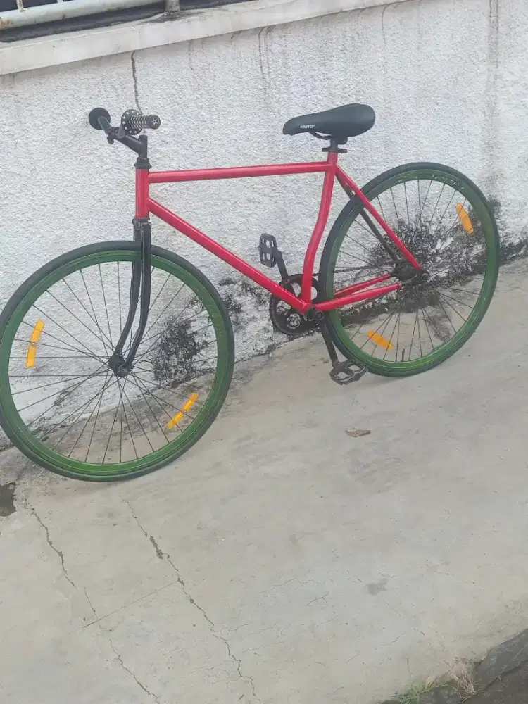 Pixie dewaasa terpedo siap gowes