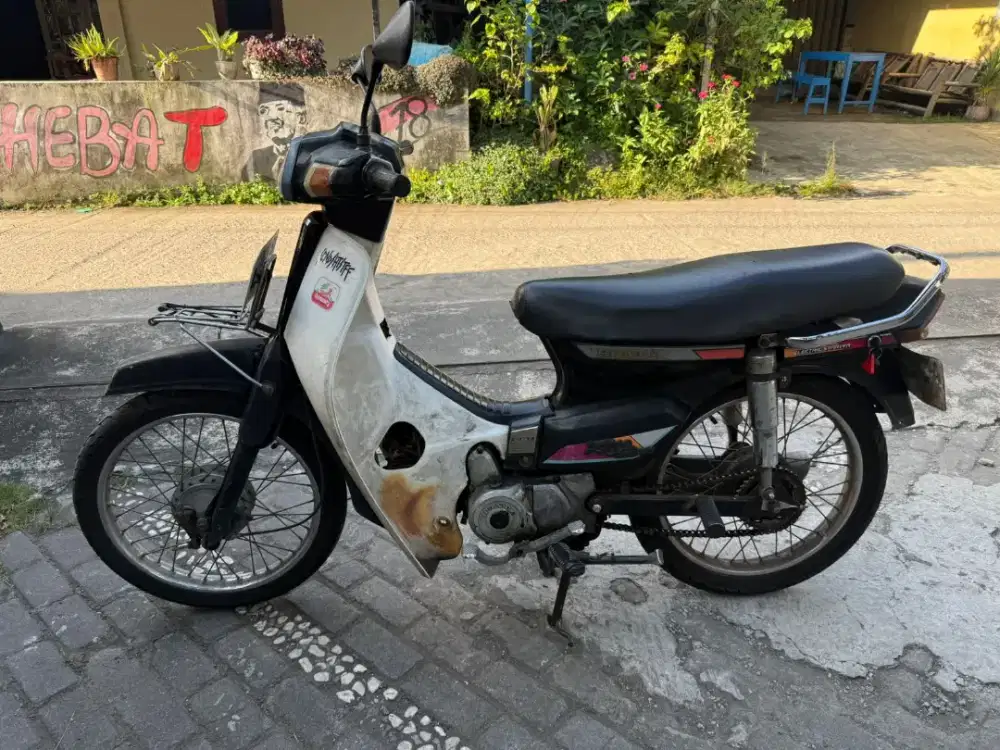 Astrea prima THN 1991 plat AB sleman