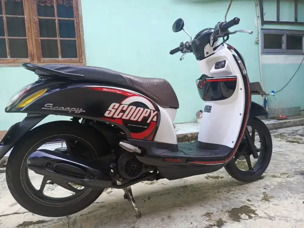 Jual Scoopy th.2015