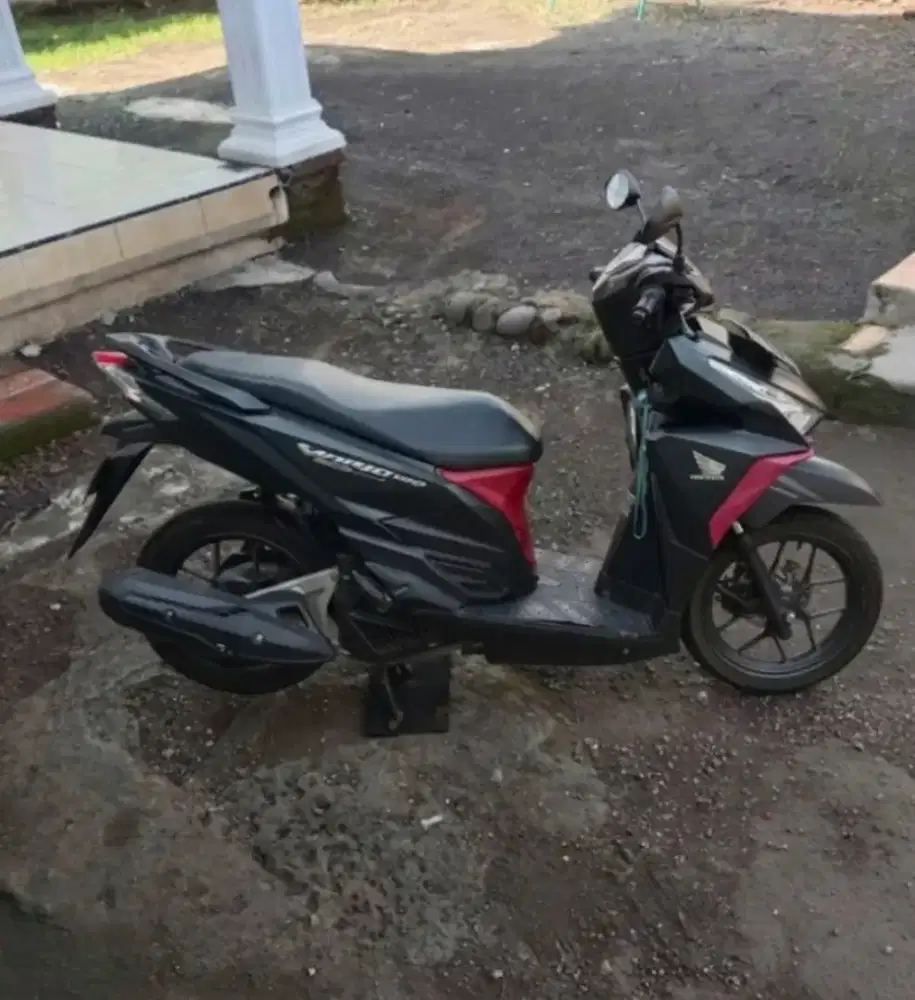 VARIO LED OLD 150 TAHUN 2017