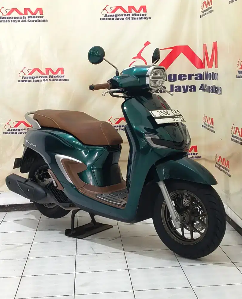 Siap pakai Km 10 Ribu Honda Stylo 160 ABS tahun 2024 Royal Green