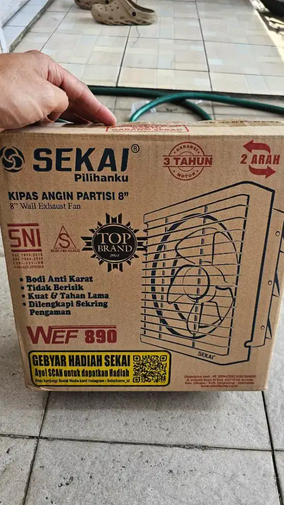 Exhaust fan merek SEKAI 8 inch