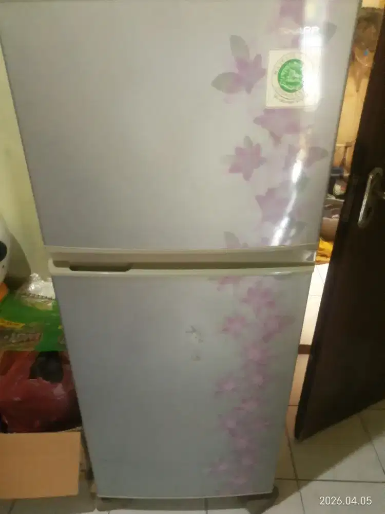 Kulkas 2 pintu SHARP
