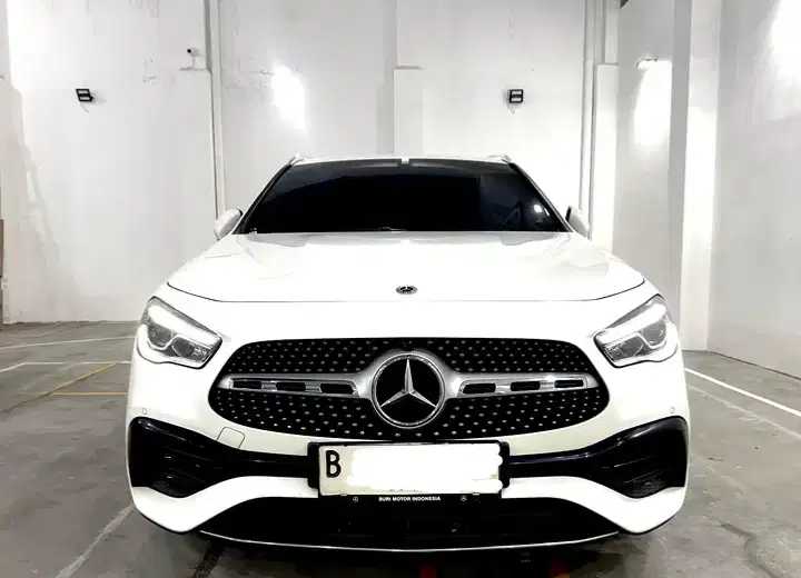 Mercedes-Benz GLA200 2023 Bensin