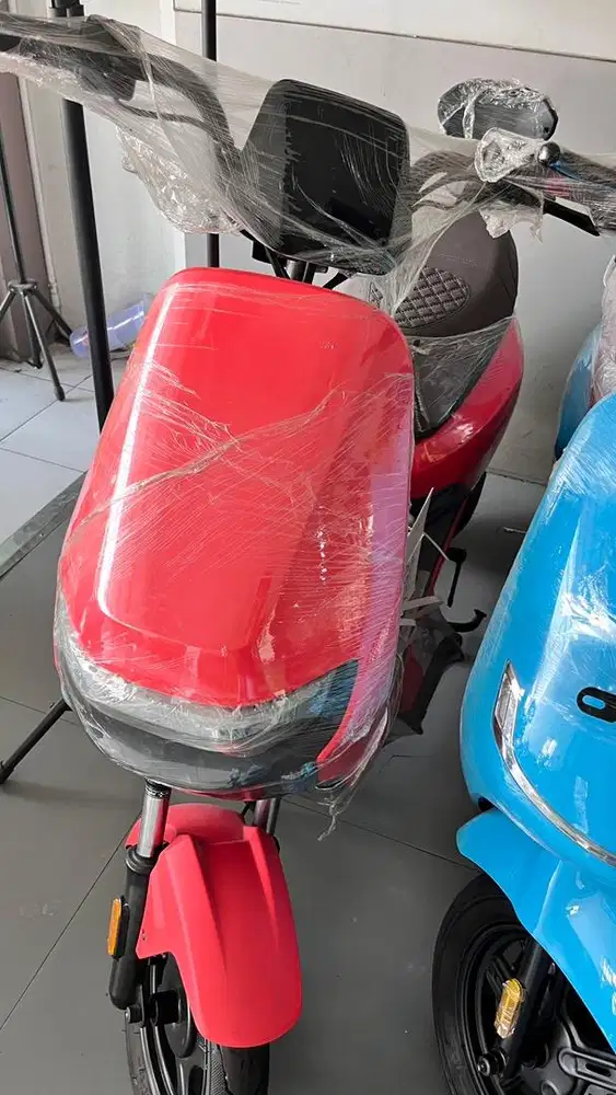 SEPEDA LISTRIK MEREK UWINFLY M70