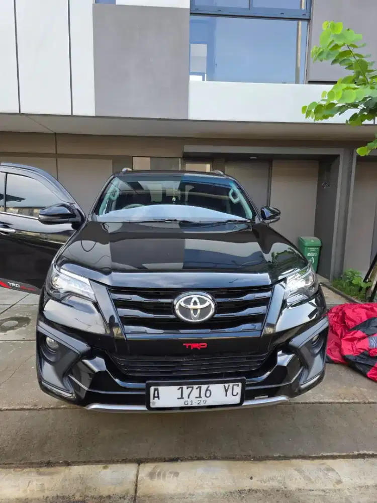 FORTUNER 2018 (2.4 VRZ 4X2 AT) GUN165R-SDTMHD)
