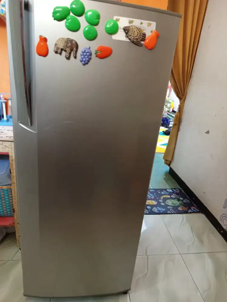 Kulkas LG model GN-231RL