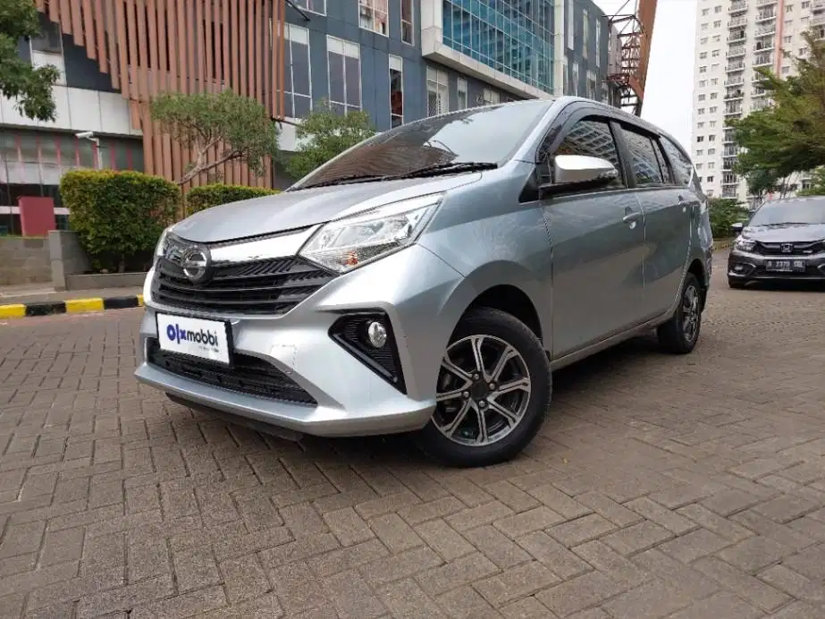 DP 5% Daihatsu Sigra 1.2 R Deluxe Bensin-AT Silver CAKAD
