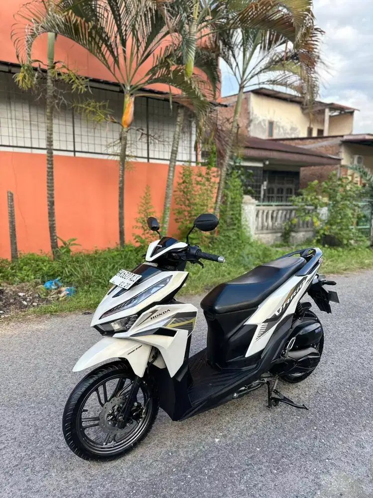 Honda Vario 125 CBS ISS Tahun 2024