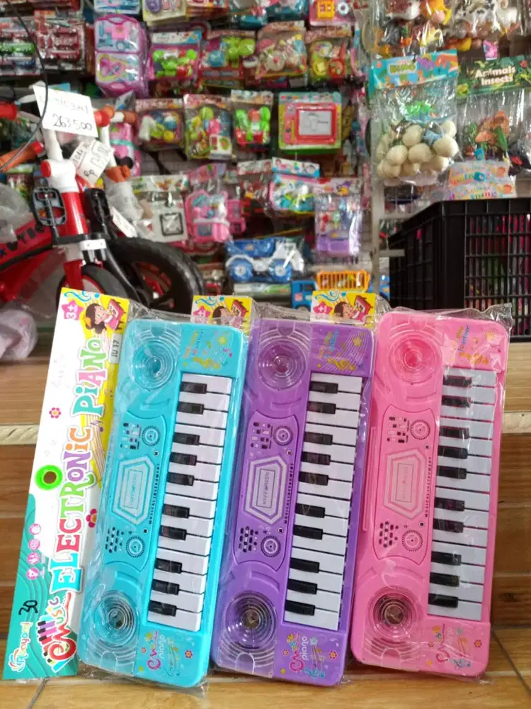 mainan anak piano baterai