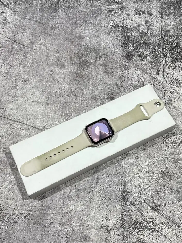 Apple Watch Se Gen 2 40mm Starlight Ex IBox