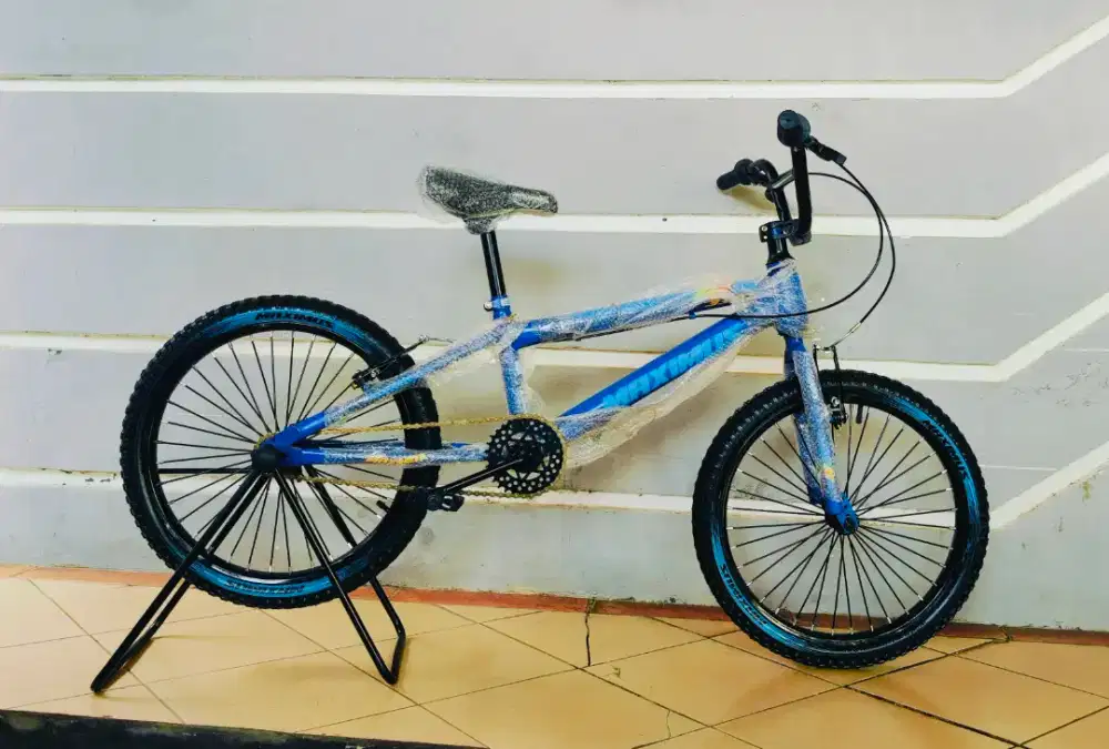 Sepeda BMX merek Maximus uk'20 hrg 550rb net kondisi baru
