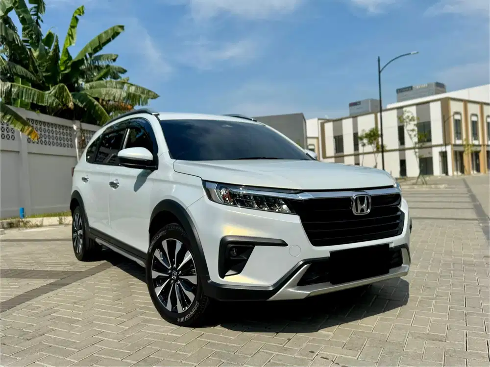 (KM 20 RIBU) Honda BRV Prestige Sensing Putih 2023 LIKE NEW