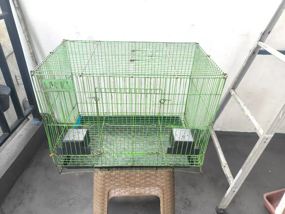 Kandang besi umbaran