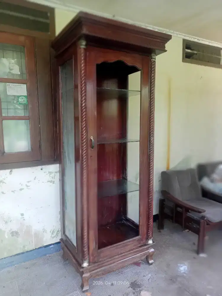 Lemari jati 1 pintu bekas dah melamin kac tinggal pasang