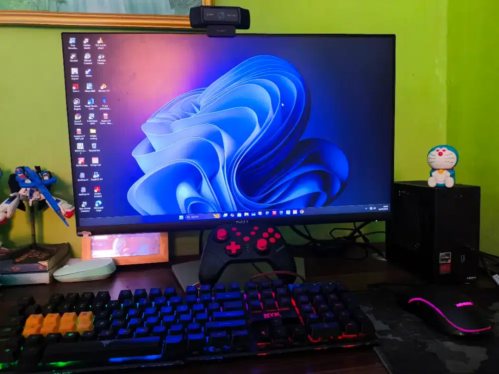 Mini PC + Monitor
Asrock x300
Processor Amd Ryzen Pro 5 4650 G