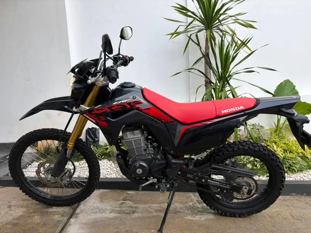 Honda CRF 150 L Hitam 2023