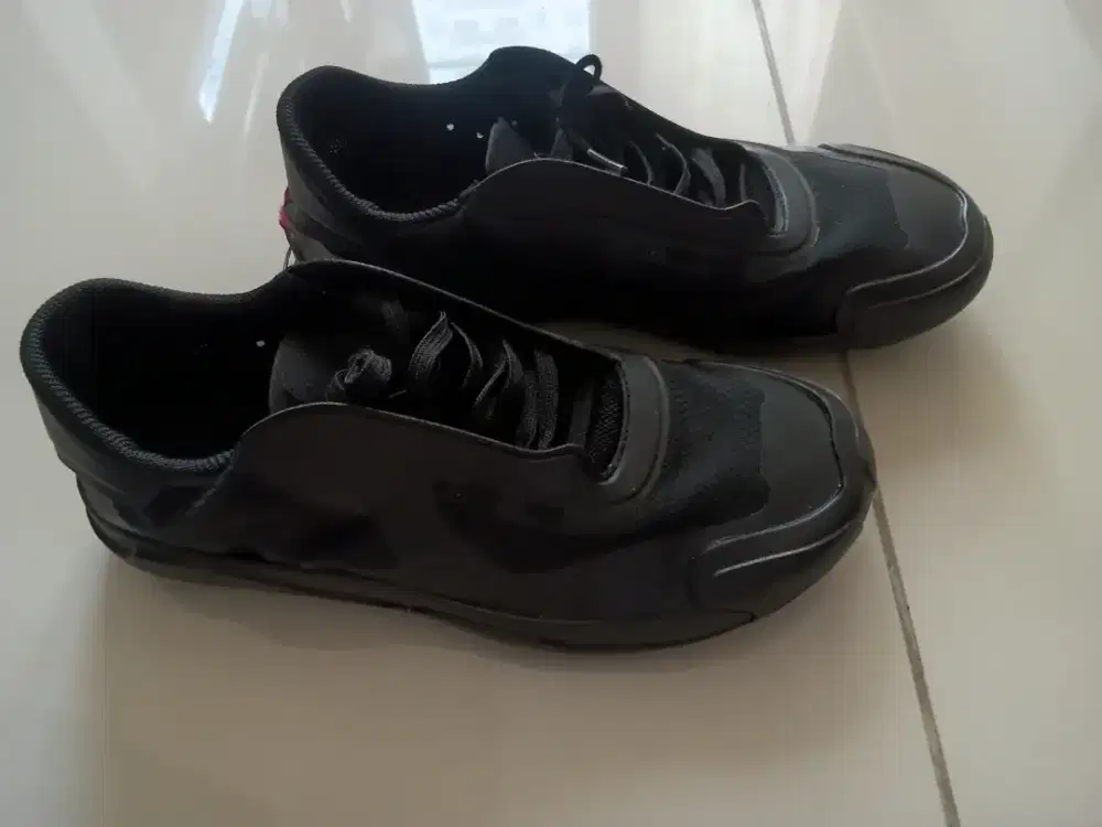 Sepatu prada kalobrasi adidas original uk 45