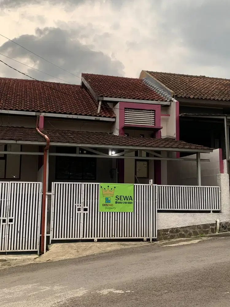 Rumah Nyaman - Lokasi Strategis