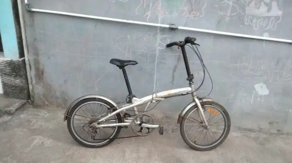 Di jual sepeda lipat uk 20aloy siap pake
