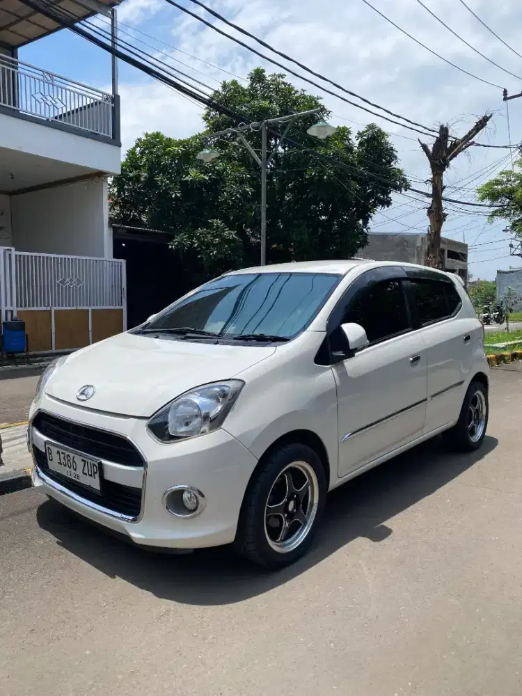 Daihatsu Ayla Type X AT 2015 (Low KM)