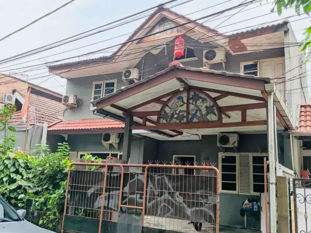 Di Jual Rumah Di Cluster bisa untuk Kost an dekat stasiun KRL di BSD
