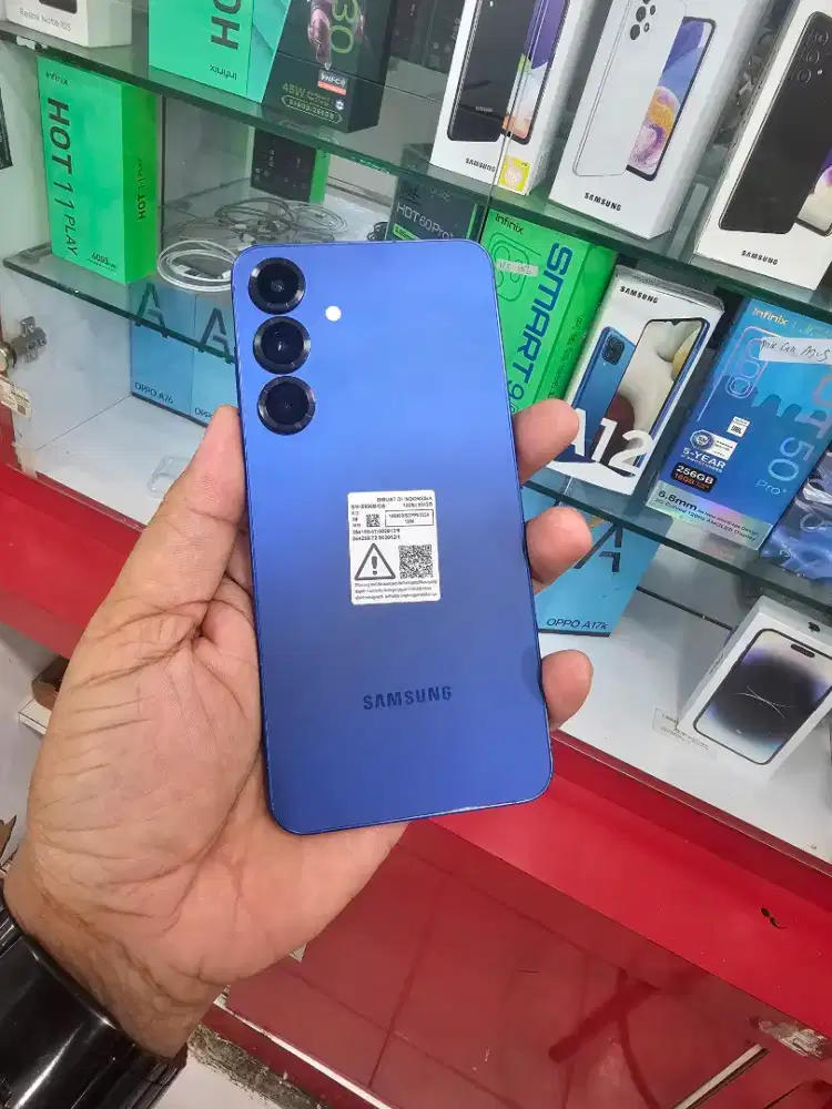 Samsung  S25+ 12/256 mulus lengkap full ori