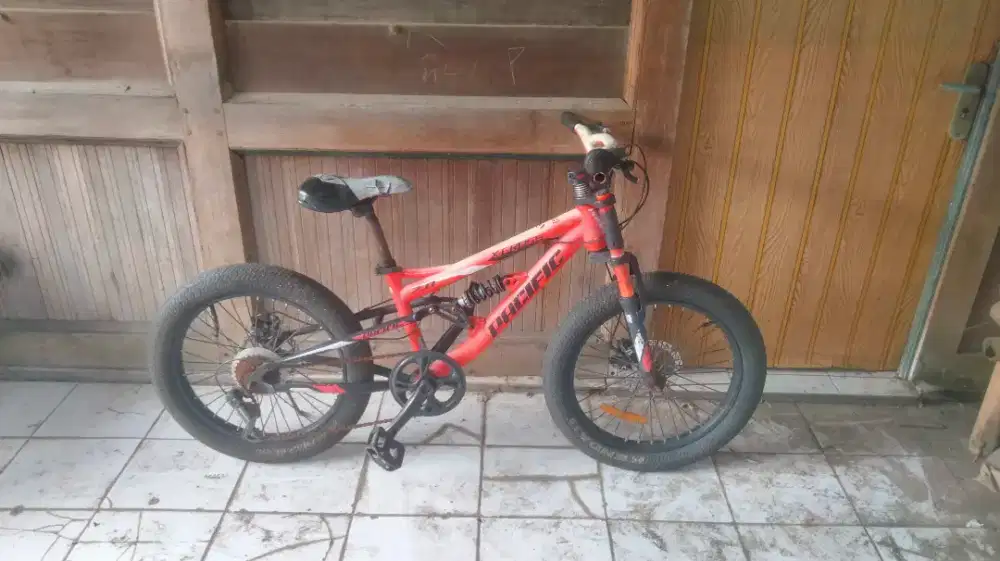 Di jual sepeda gunung anak uk 20 siap pake ban besar