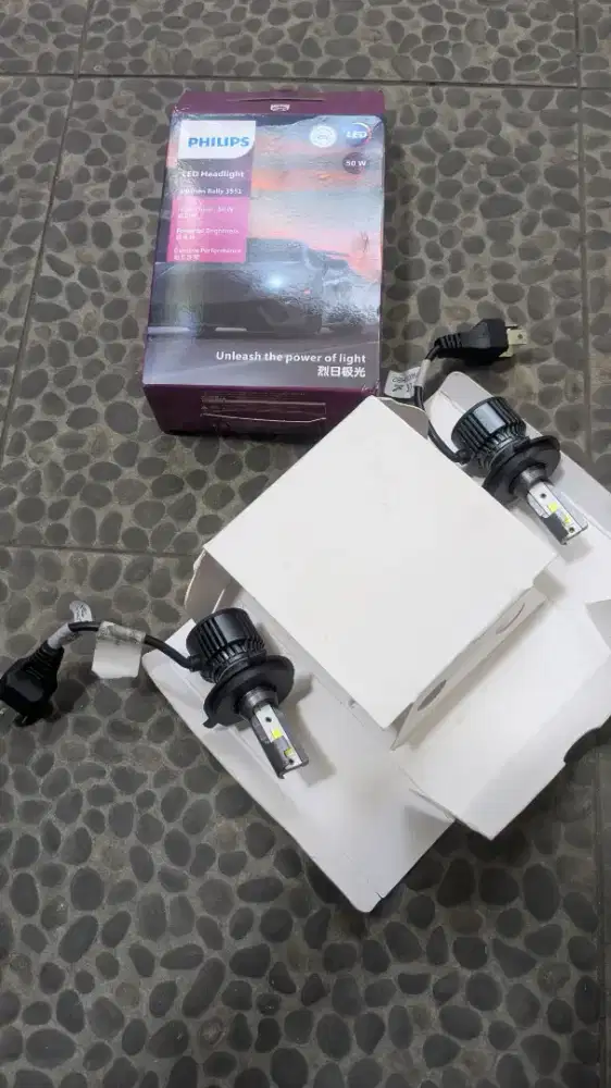 Lampu H4 Phillip Ultinon Rally 3351