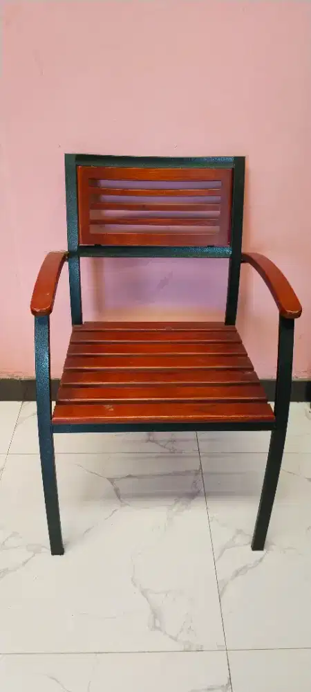 Kursi teras rangka besi