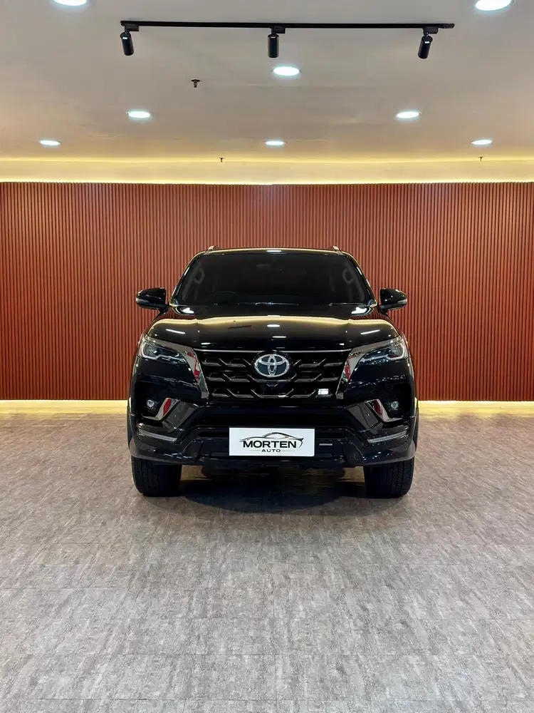 Fortuner 2.8 VRZ GR Sport 2023 odo 20 Ribuan