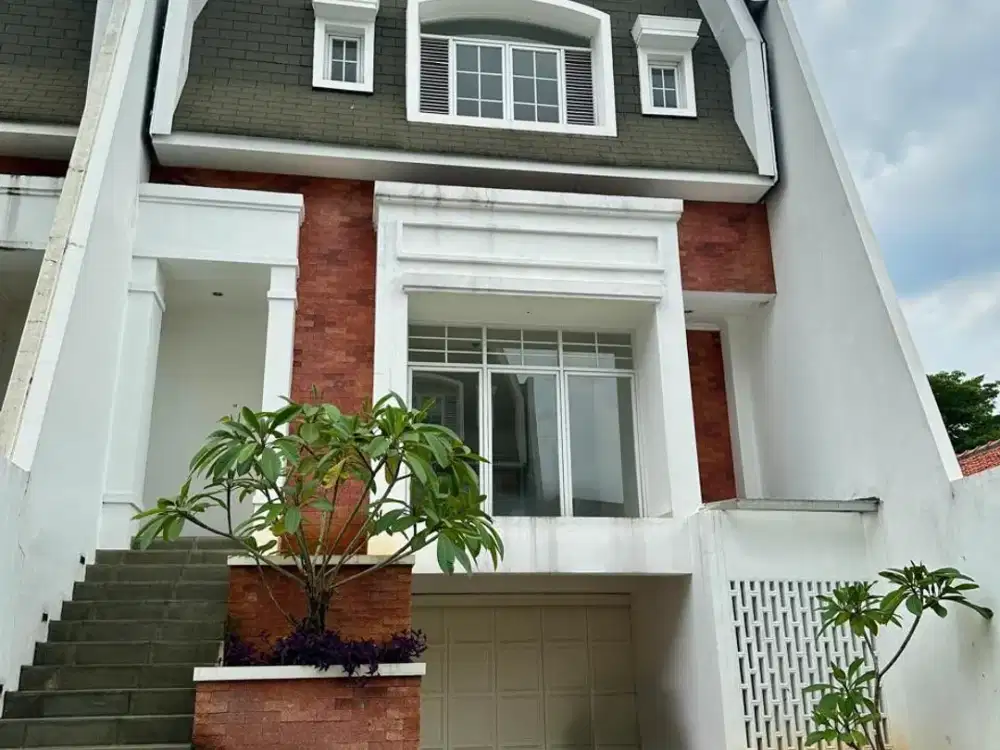 Disewakan Rumah Cantik 3 Lantai Luas 147 di Pesanggrahan, Jakarta Selatan  (Im)