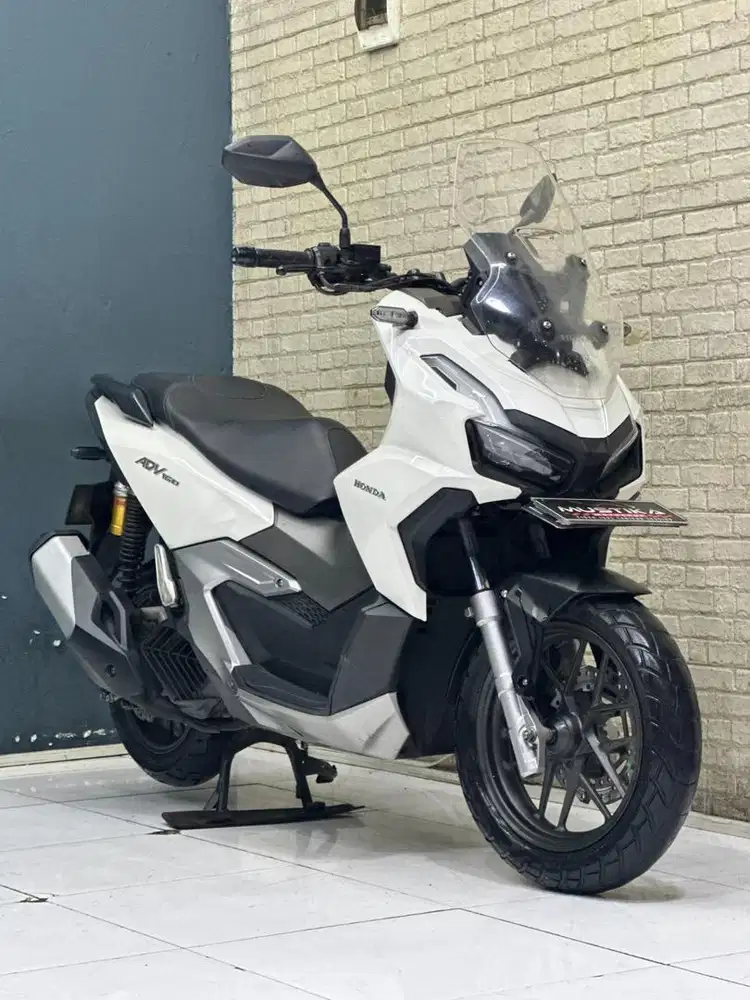 Honda ADV 160 CBS Tahun 2022 warna Favorit - Zaki Mustika
