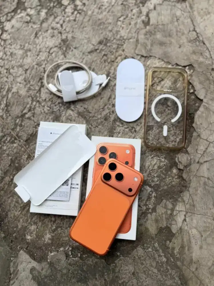 17 PRO 256 GB COSMIC ORANGE FULLSET IBOX