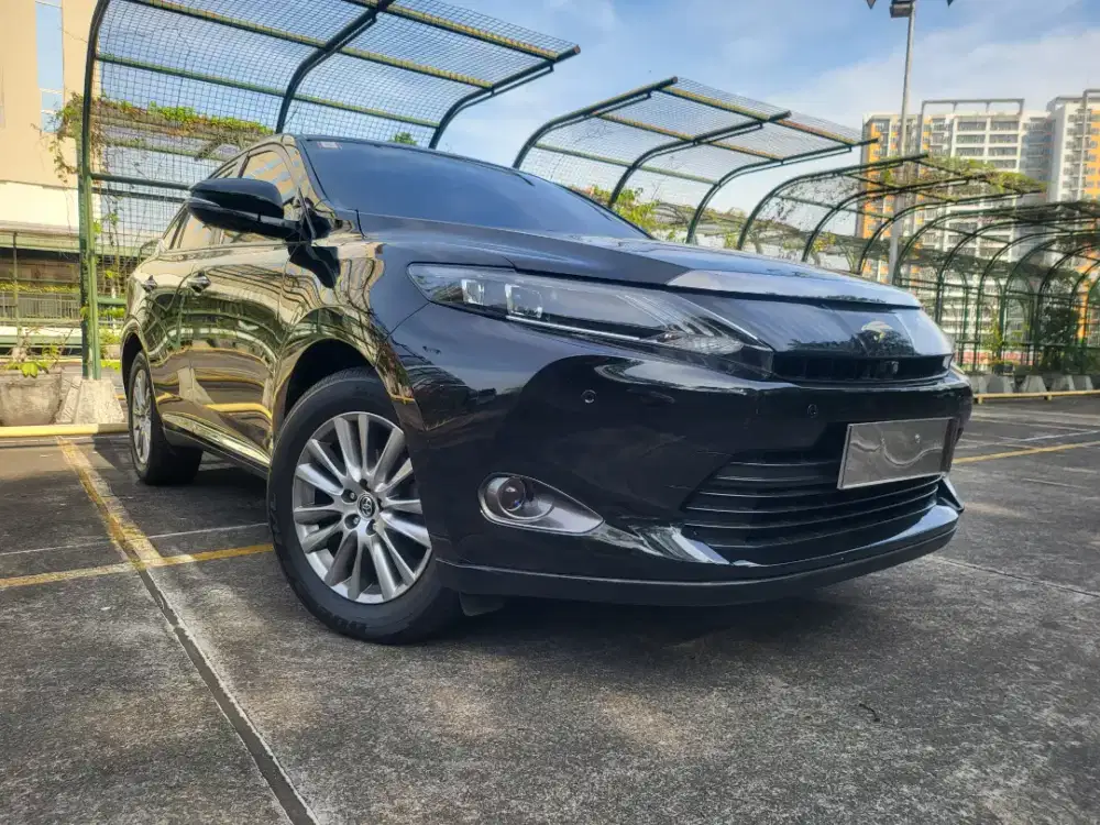 Harrier CBU 2015 hitam Premium Sound JBL last edition