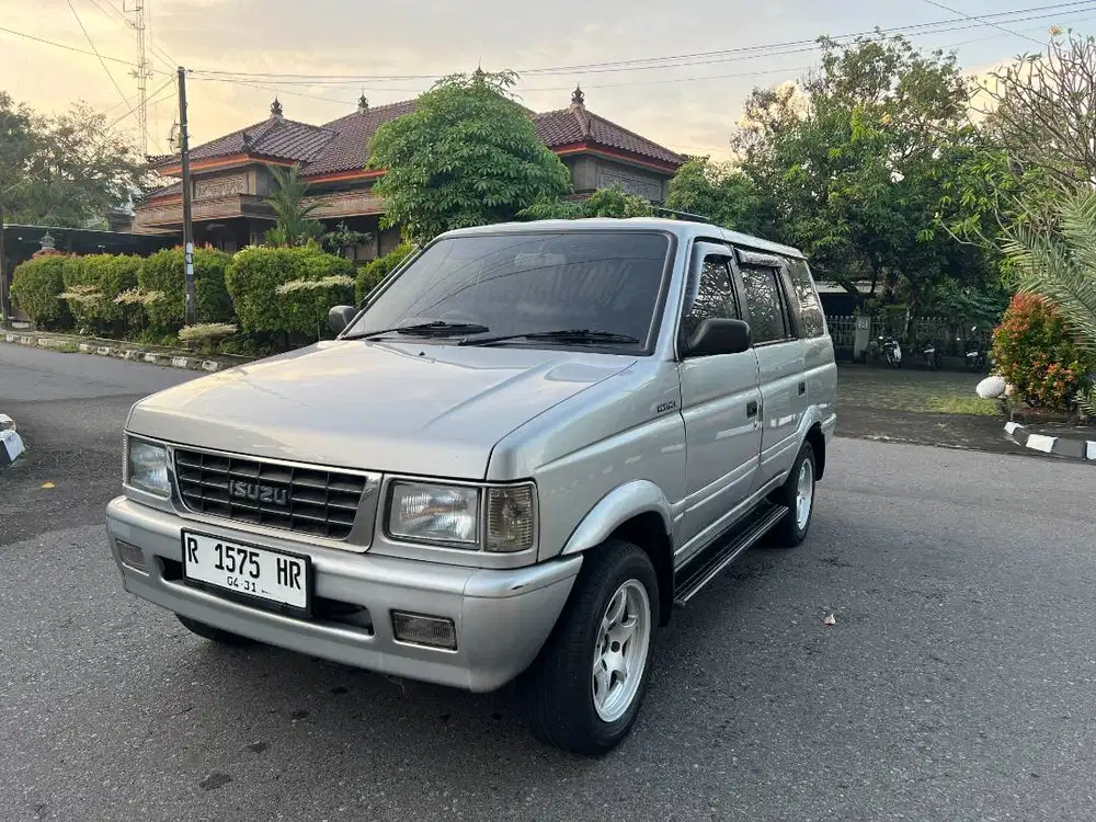 Isuzu Panther 2.5 Hi Grade Manual 2000