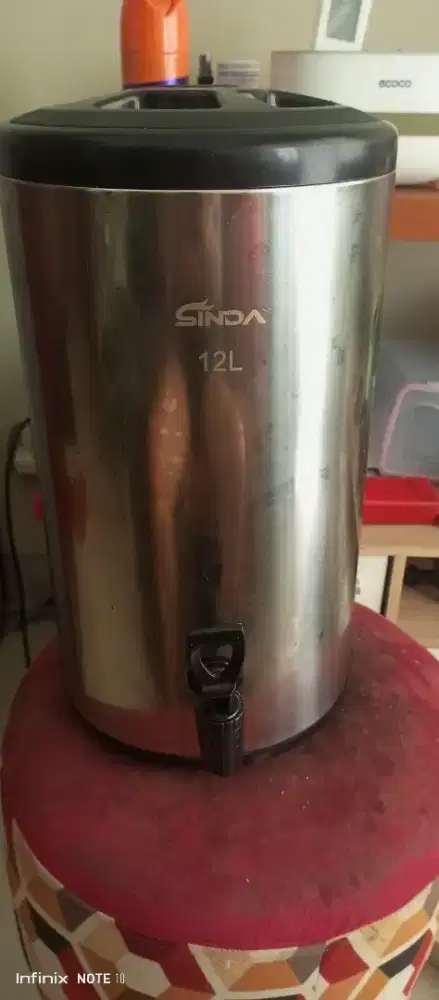 Termos kapasitas 12 liter