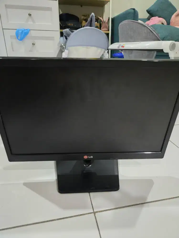Monitor oc komputer LG 19 inch