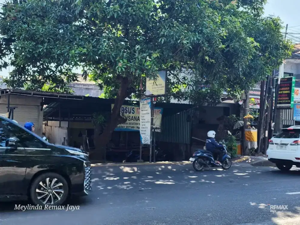 Tanah di Jalan Utama di jual area Raya sesetan.