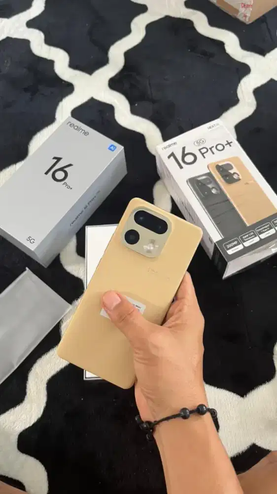 Realme 16 pro plus + 12/512gb
