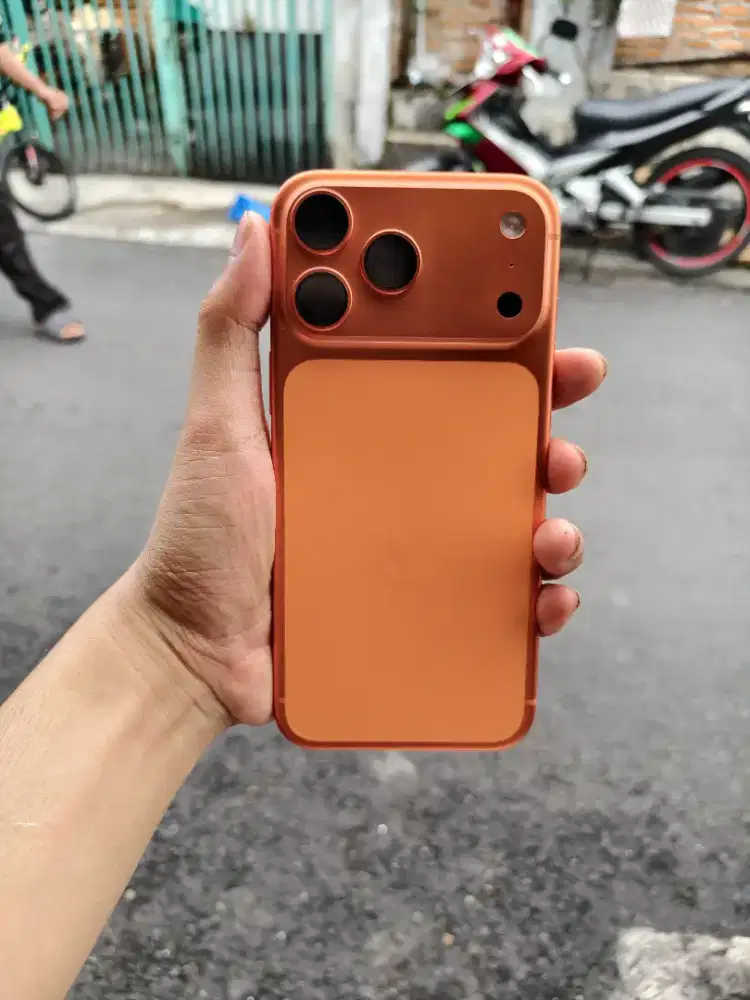 Iphone 17 promax 256 iBox cosmic orange