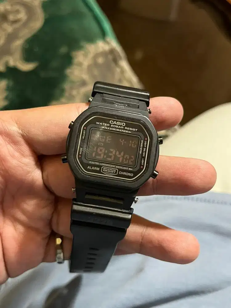 Gshock dw 5600ms