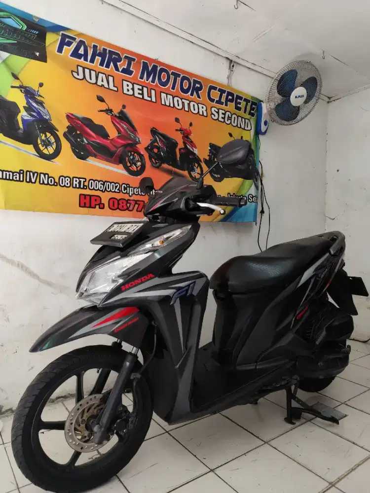 Honda Vario 125  CBS ISS Lengkap