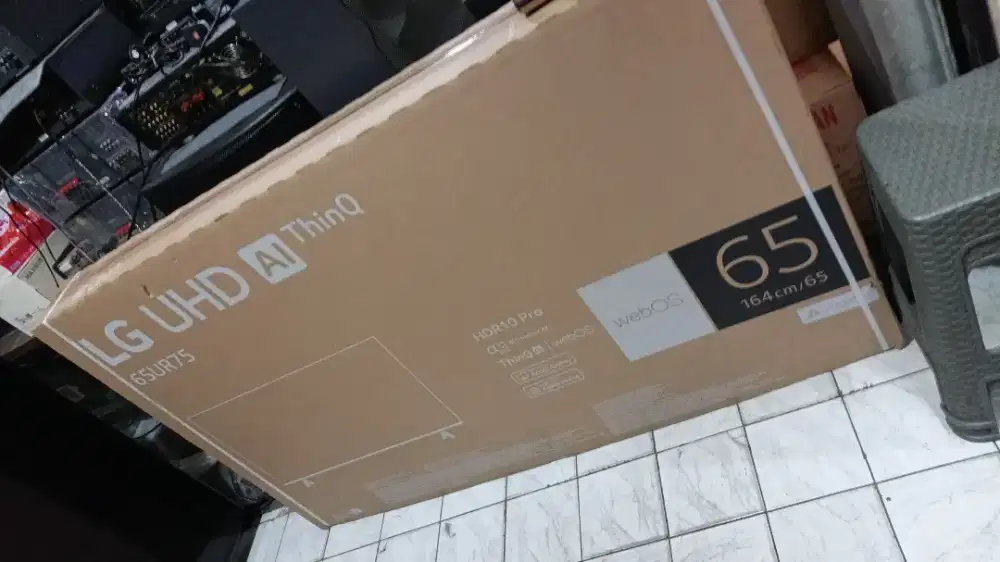 LG 65 inc smart digital