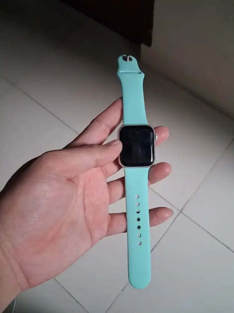 Apple watch tipe SE