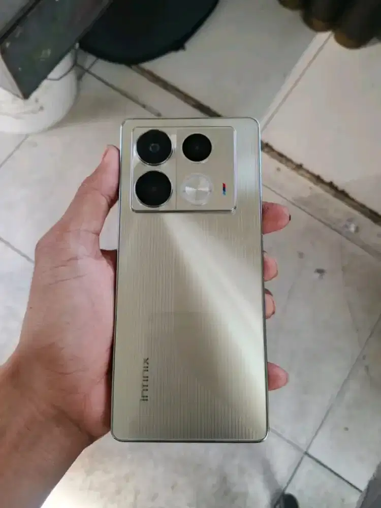 INFINIX NOTE 40 BMW