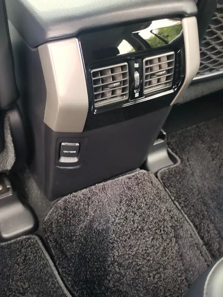 Toyota Land Cruiser Prado TXL 2.7 Bensin 2023