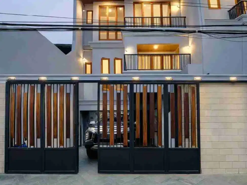 Brand New Home 200 meter ke ITC Fatmawati Jakarta Selatan 8.5M