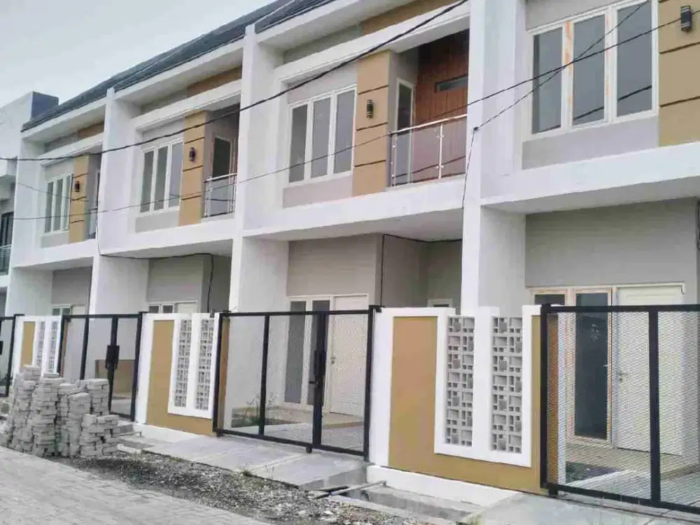 4 Unit Rumah Baru 2 Lantai siap Huni di Gunung Anyar, Sby Timur