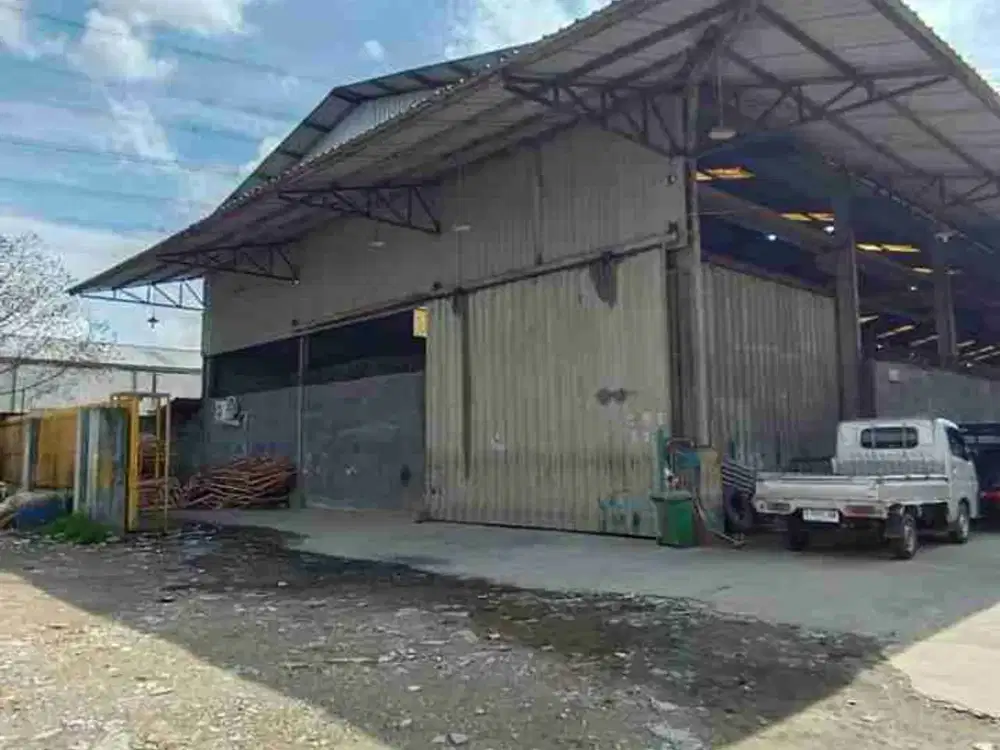 DISEWAKAN GUDANG RENOVASI DI KAVLING DPR CIPONDOH